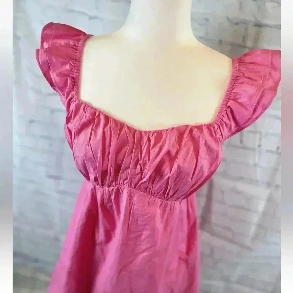 NEW Sim & Sam Puff Sleeve Mini Dress Women's Size M Barbie Pink‎ Flutter sleeve